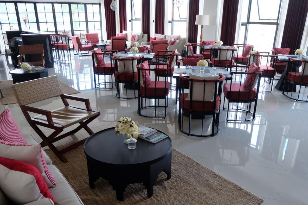 M Hotel Sorong Exterior foto